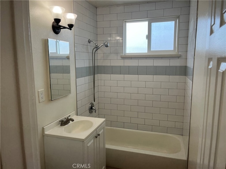 Photo - 1056 Wallgreen St