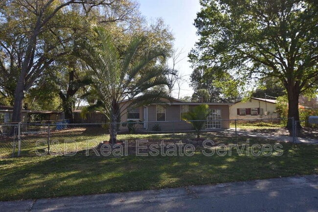 Building Photo - 105 Flamingo Dr