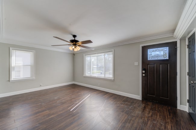 Photo - 9701 Echo Ln