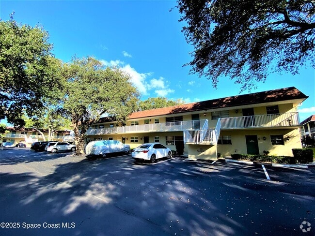 Building Photo - 261 Cape Shores Cir Unit 18i Rental