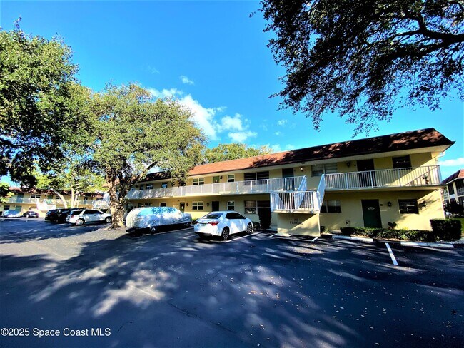 Building Photo - 261 Cape Shores Cir Unit 18i Rental
