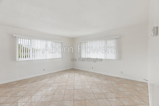 4449 Riverside Blvd Unidad 6