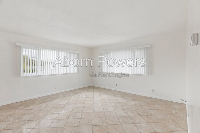 Photo - 4449 Riverside Blvd Unit 6