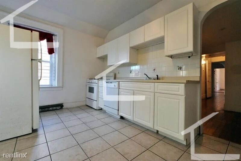 Photo - 3 br, 1 bath Condo - 186 Naples Rd Apt 2J Unit Apt 2J