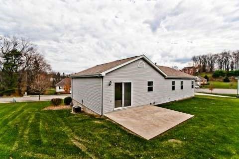 Photo - 221 Cottonwood Ln