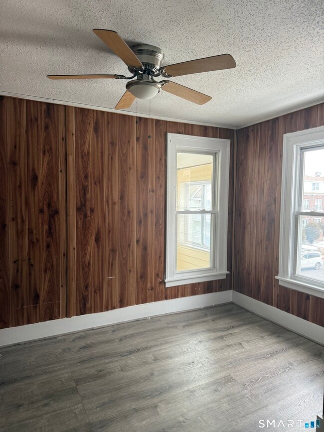 Photo - 165 Adelaide St Unit 2nd Floor