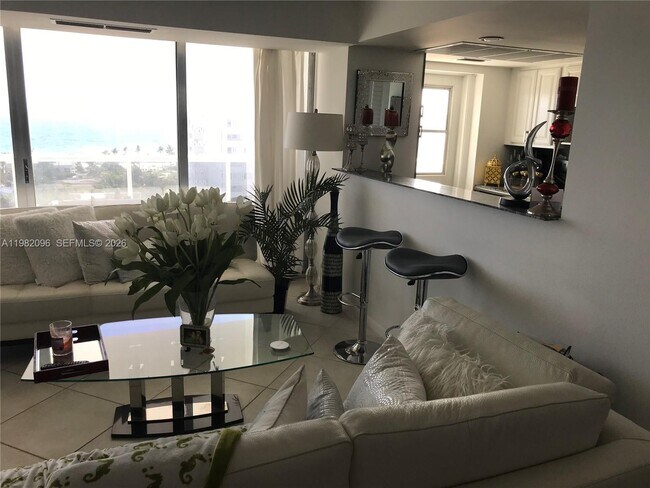 Photo - 2841 N Ocean Blvd Unidad 1208