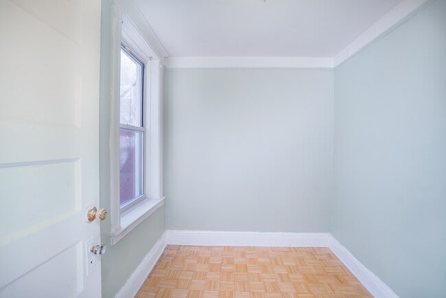 Photo - 2425 23rd St