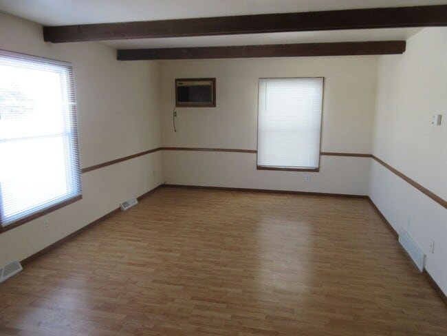 Photo - 410 Unit 132