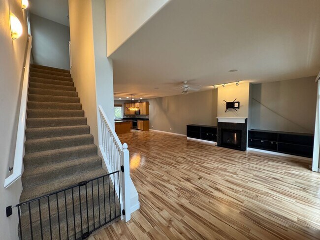 Photo - 3 Bed, 2.5 Bath Condo in Eagle River!
