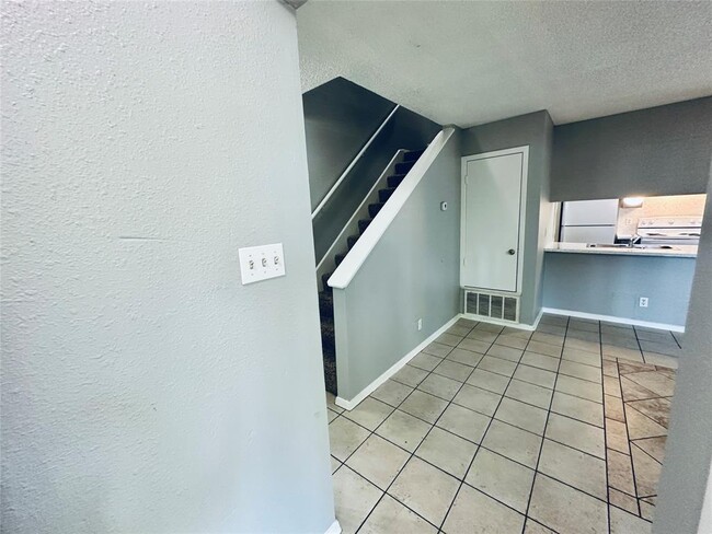 Photo - 1318 Southport Dr
