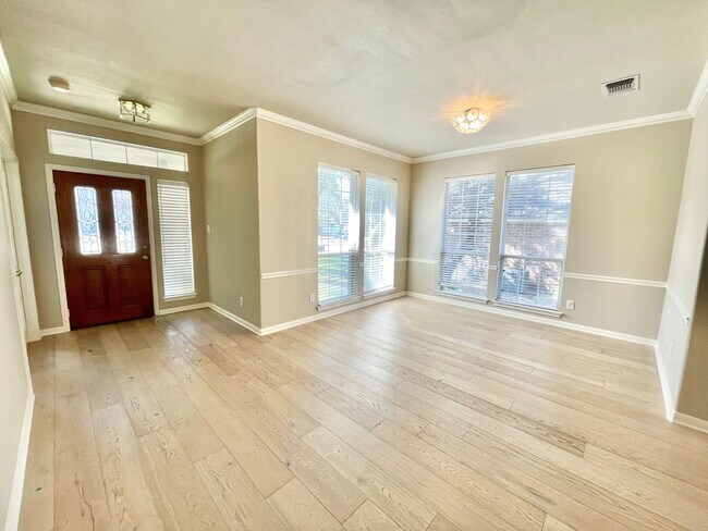 Photo - 707 Belmark Ct
