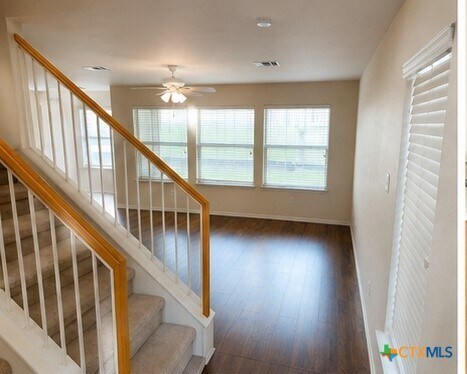 Photo - 636 Fort Thomas Pl