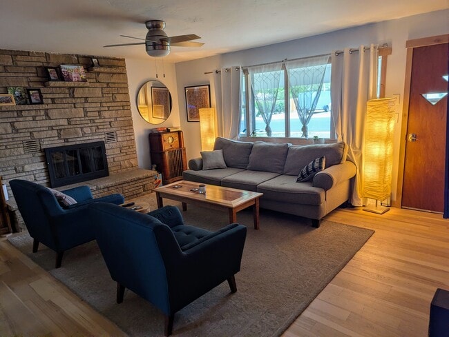 Building Photo - 6600 Debra Dr