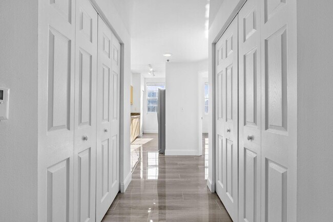 Photo - 616 Clearwater Park Rd Unit 402