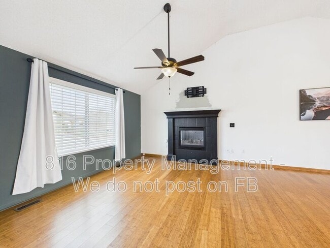 Photo - 1305 Aspen Dr