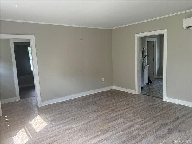 Photo - 425 Landing Ave
