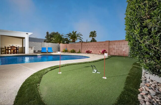 Beautiful Bungalow Home with Heated Pool on Golf Course