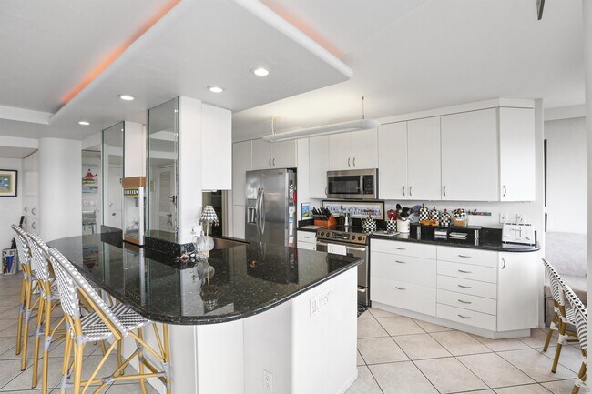 Photo - 1770 Avenida del Mundo Unit 106