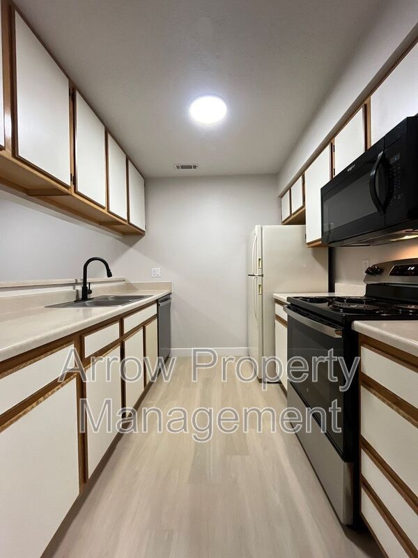 Photo - 2344 N 44th St Unit 22
