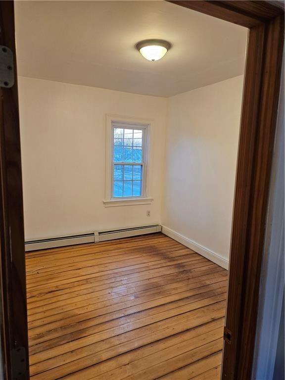 Photo - 895 N Main St