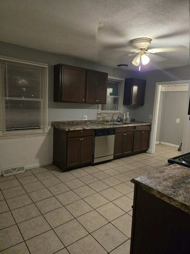 Photo - 3602 Rose Dr Unit 1