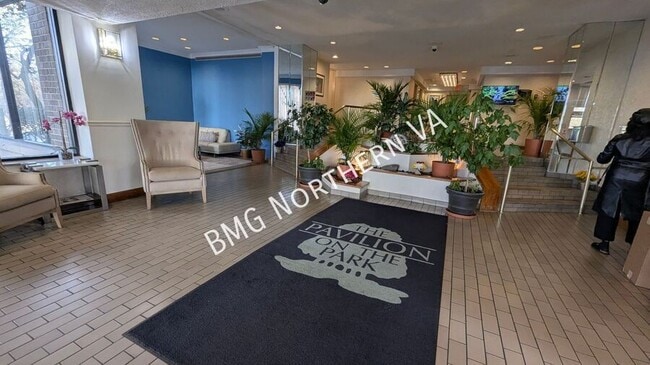 Photo - 5340 Holmes Run Pkwy