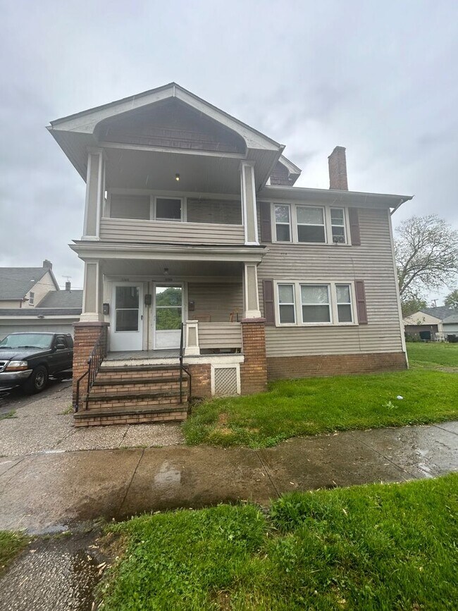 Building Photo - 3746 W 39th St Unit 3