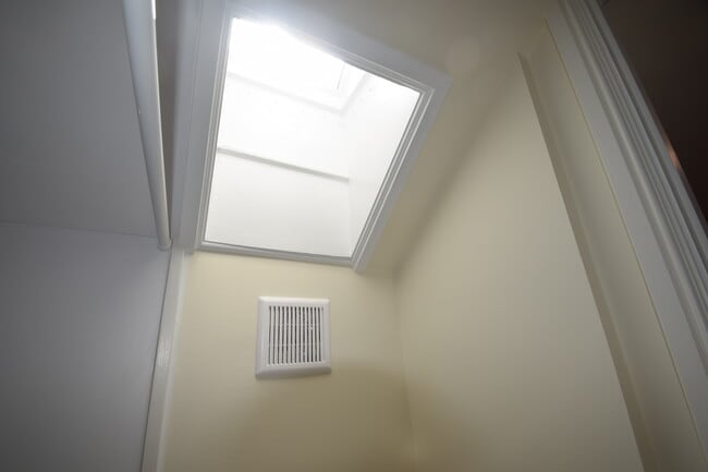 Photo - 815 Rosedale Ave