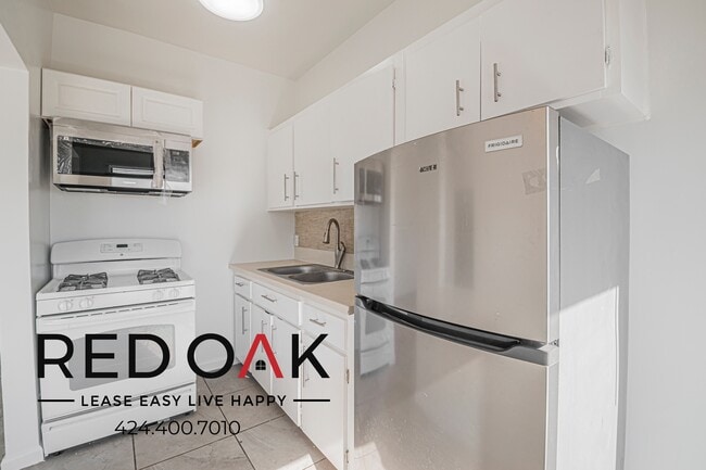 Photo - 932 Irolo St Unidad 403