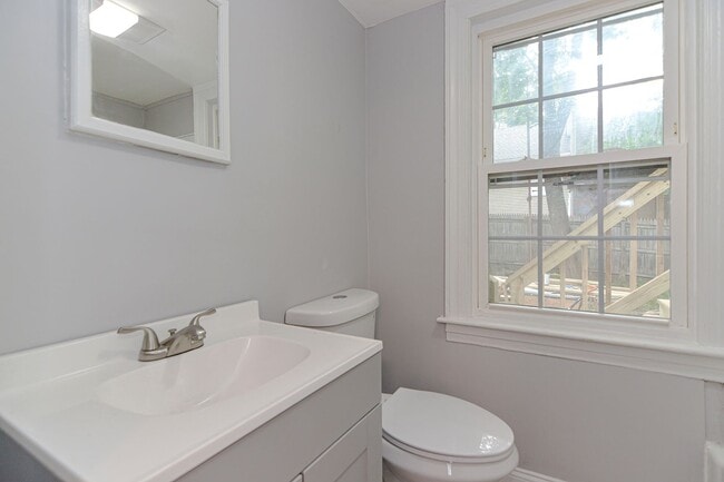 Photo - 781 Main St Unit 2