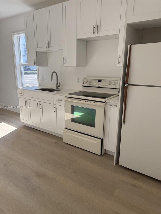 Photo - 800 N Federal Hwy Unit 02