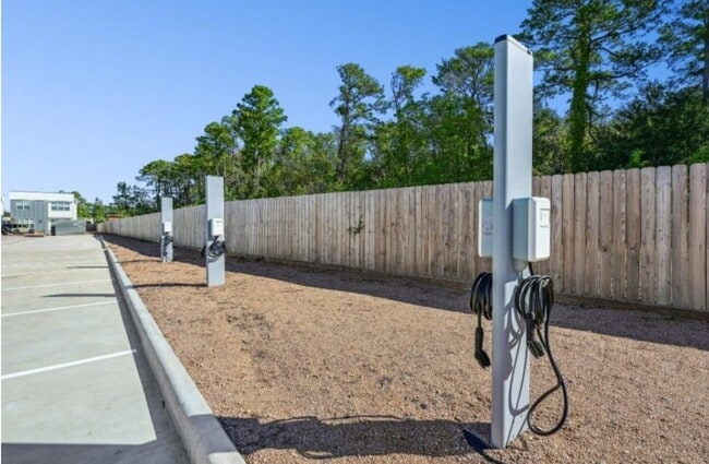 Photo - 13588 Ella Blvd Unidad 201