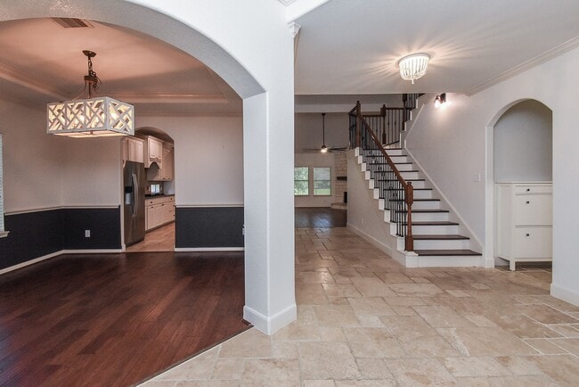 Photo - 16915 Locust Springs Dr