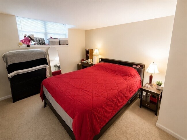 Photo - 7 Lake Shore Ct Unit 2B