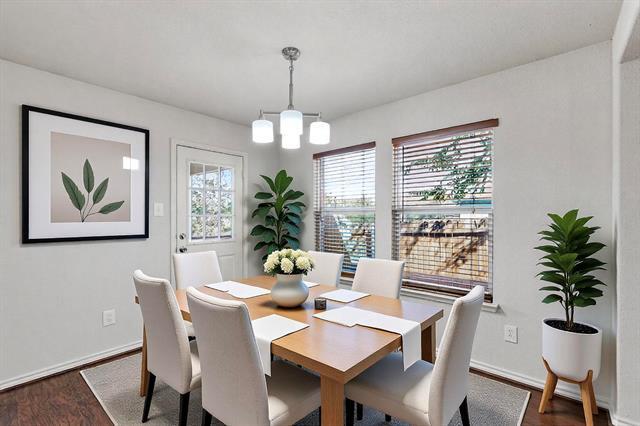 Photo - 2011 Bishop Hill