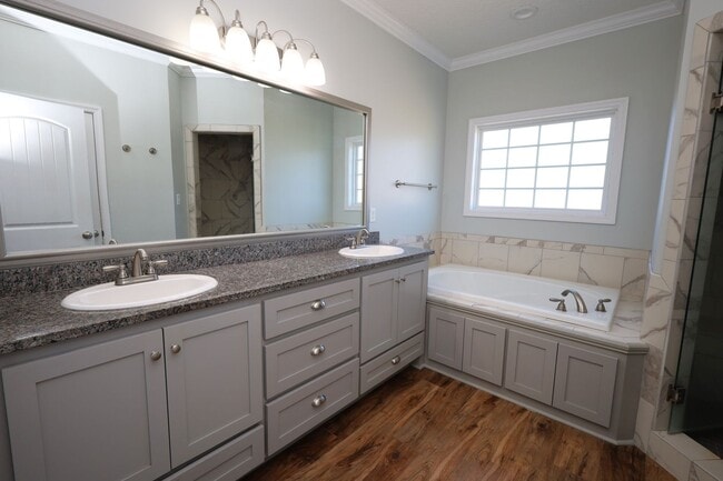 Photo - 3923 Valiant Ct