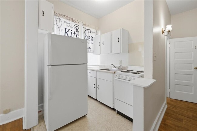 Photo - 5334 E Washington St Unit 5334 E Washington St -  1