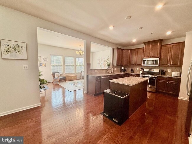 Photo - 17875 Sugarberry Rd