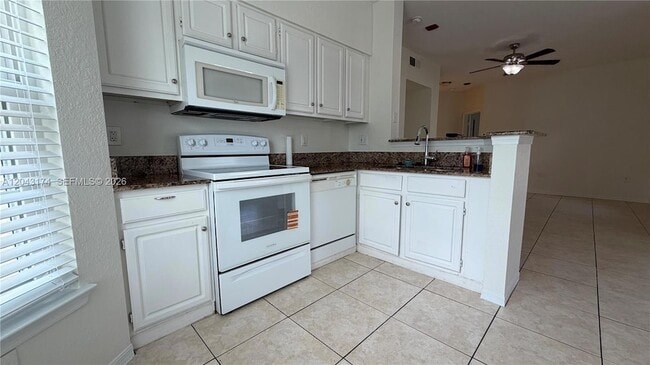 Photo - 23500 Walden Center Dr Unidad 210