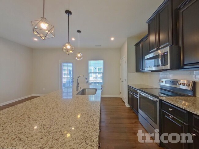 Photo - 1213 Ashbury St