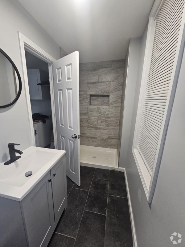 Building Photo - 2901 Wade Ave Unit 1 Rental