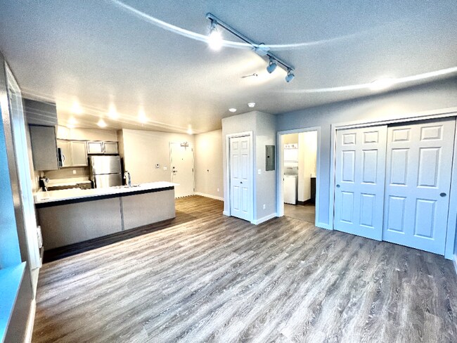 Photo - 2330 Yakima Ct Unit E301