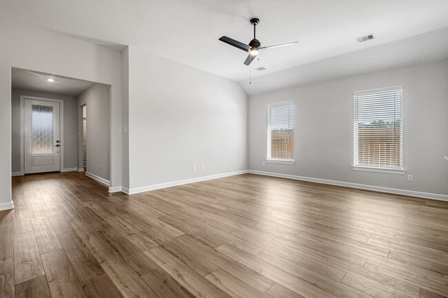 Photo - 15686 Honey Cv Dr