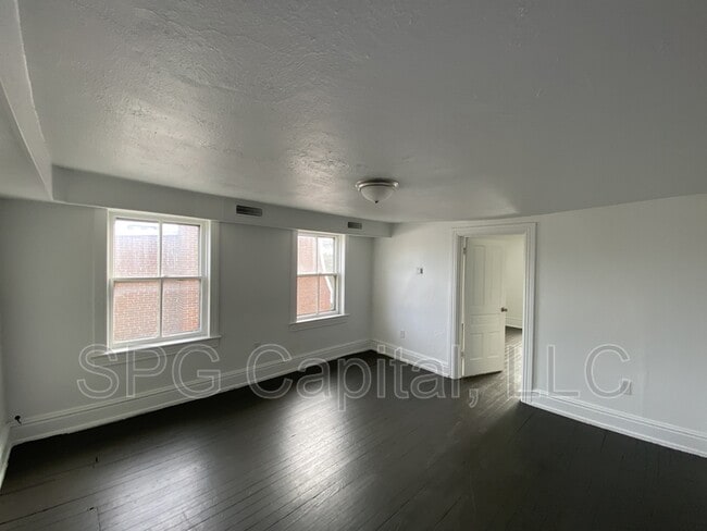 Photo - 871 Madison Ave