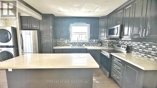 Photo - 1018 Kennedy Rd