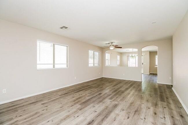 Photo - 5713 S 34th Ave