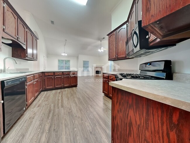 Photo - 6145 Sandbourne E