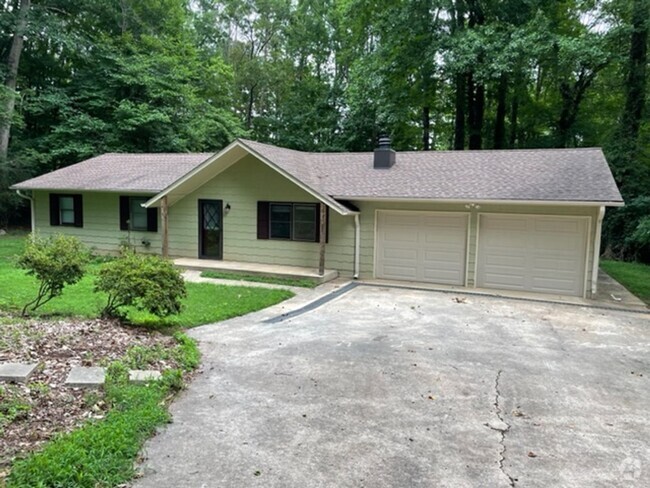 Building Photo - 3 bed, 2 full bath home located in Ashebor...