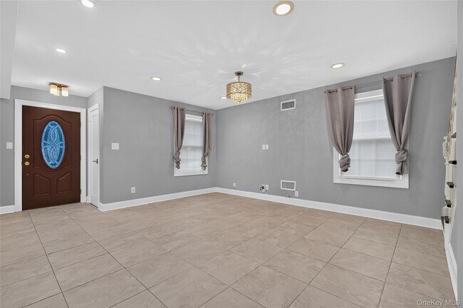 Photo - 175 Wardwell Rd